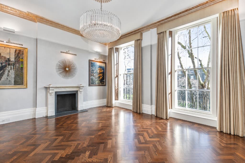 Empty period reception room before luxury virtual staging